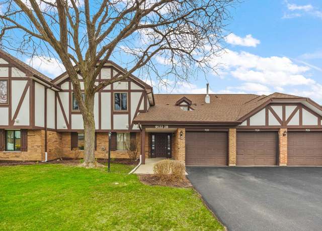 Property at 9128 Sandpiper Ct #9128, Orland Park, IL 60462, 3 beds, 2 baths