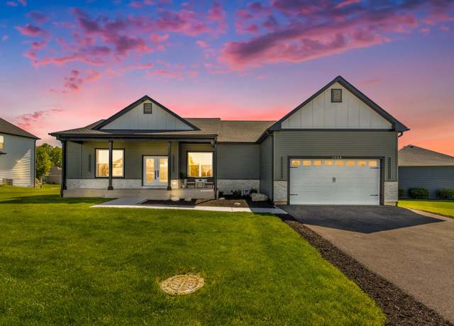 Property at 1962 Meadowlark Ln, Yorkville, IL 60560, 5 beds, 3.5 baths