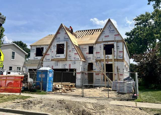Property at 260 E Grantley Ave, Elmhurst, IL 60126, 5 beds, 5.5 baths