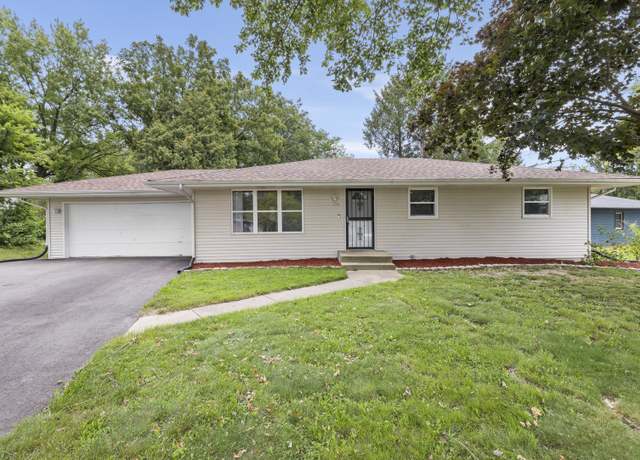 Property at 5740 Colleen Ave, Rockford, IL 61109, 3 beds, 1.5 baths