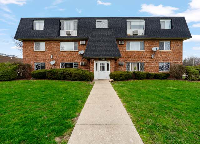 Property at 17138 71st Ave #4, Tinley Park, IL 60477, 1 bed, 1 bath