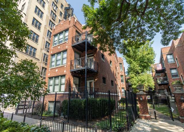 Property at 1144 W Pratt Blvd Unit GS, Chicago, IL 60626, 3 beds, 2 baths