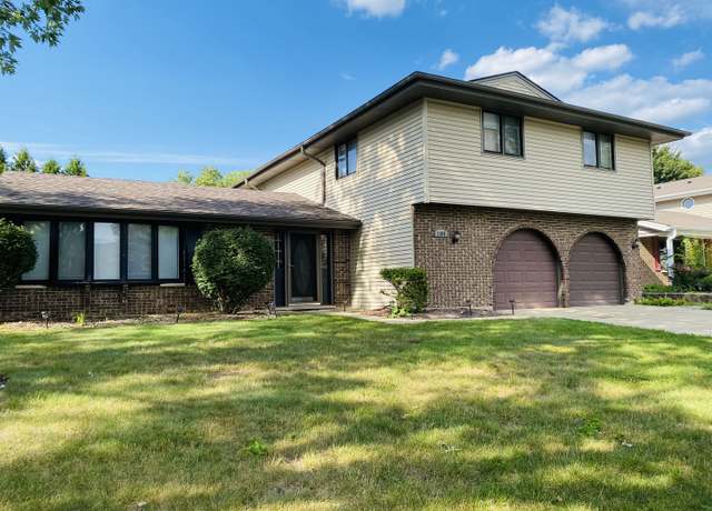 Property at 1106 Westfield Ln, Schaumburg, IL 60193, 4 beds, 2.5 baths