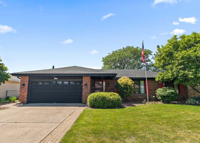 Property at 7637 Sequoia Ct, Orland Park, IL 60462, 3 beds, 2 baths
