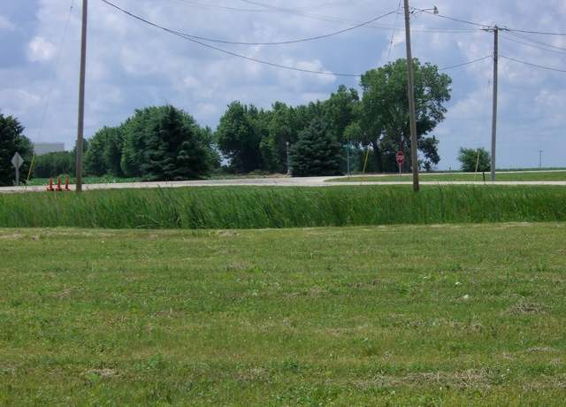 Property at 633/635 Effie Dr, Earlville, IL 60518