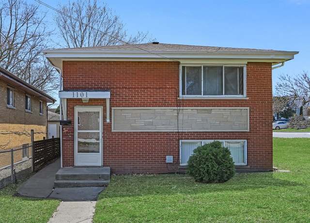 Property at 1101 Indian Ave, Aurora, IL 60505, 5 beds, 2 baths