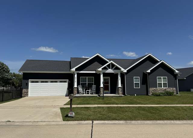 Property at 2510 N Fairfield Dr, Urbana, IL 61802, 3 beds, 2 baths