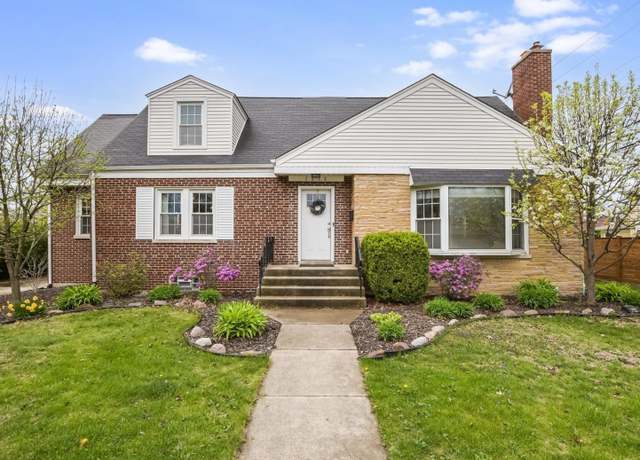 Property at 1212 S Greenwood Ave, Park Ridge, IL 60068, 4 beds, 3.5 baths