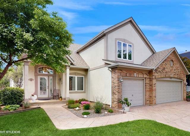 Property at 1332 Beacon Ln, Bartlett, IL 60103, 3 beds, 3.5 baths