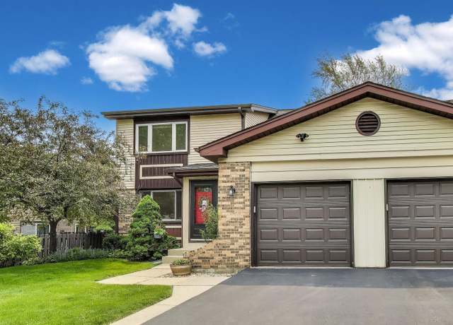 Property at 831 W Partridge Ln #45, Mount Prospect, IL 60056, 3 beds, 1.5 baths