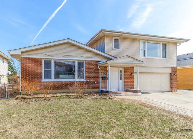 Property at 155 S La Londe Ave, Addison, IL 60101, 9 beds, 4.5 baths