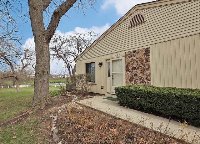 Property at 1634 Vermont Dr, Elk Grove Village, IL 60007, 2 beds, 1 bath