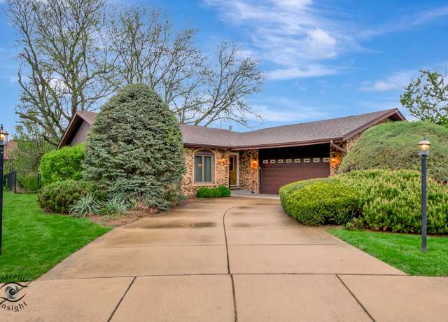 Property at 15034 Castlebar Ln, Orland Park, IL 60462, 3 beds, 1.5 baths