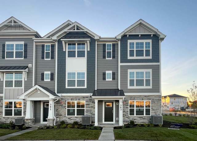 Property at 358 Bridgeview Ct, St. Charles, IL 60174, 3 beds, 2.5 baths