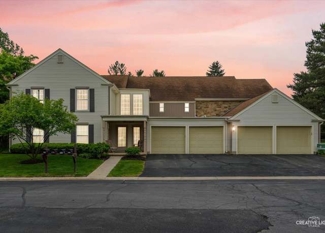 Property at 312 Dunham Place Cmns #312, St. Charles, IL 60174, 3 beds, 2 baths