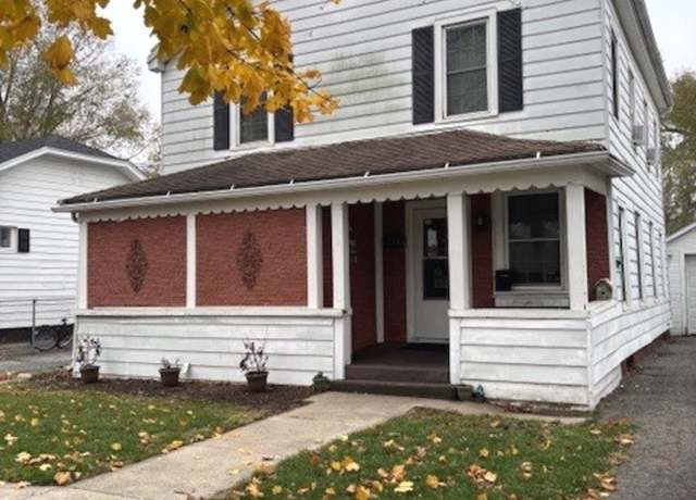 Property at 721 E Douglas St, Morris, IL 60450, 5 beds, 2 baths