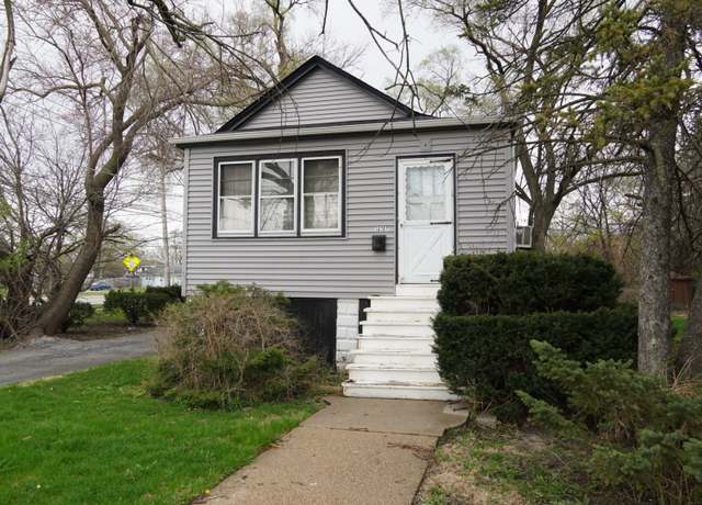 Property at 16707 Dixie Hwy, Hazel Crest, IL 60429, 2 beds, 2 baths