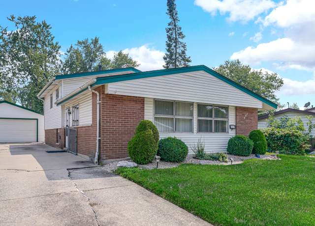 Property at 329 Gentry St, Park Forest, IL 60466, 4 beds, 2 baths