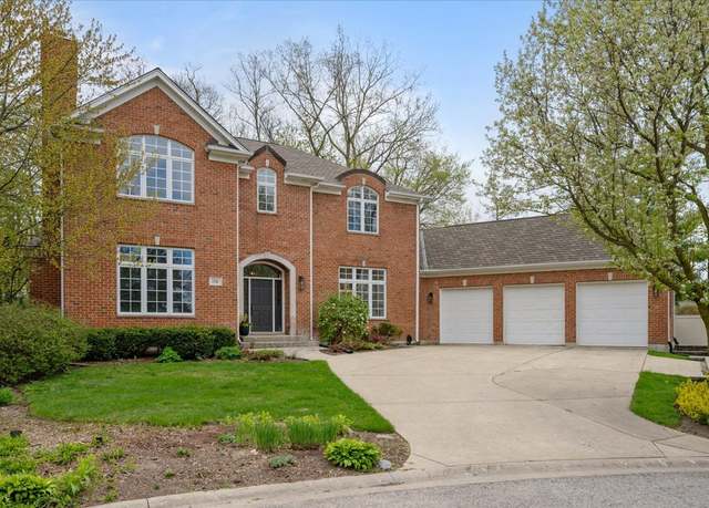 Property at 1701 Kendale Dr, Glenview, IL 60025, 5 beds, 4.5 baths