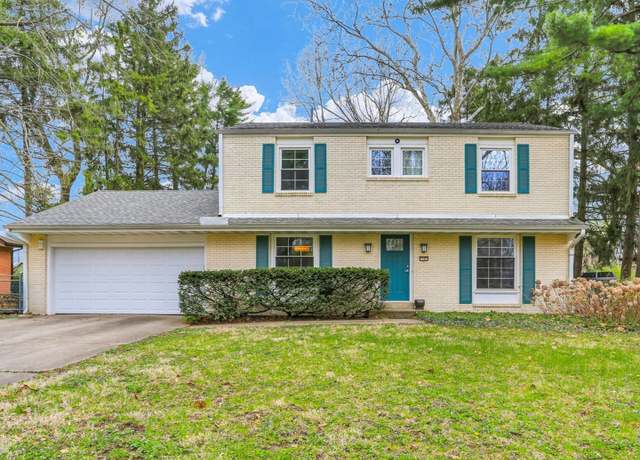 Property at 1101 Foothill Dr, Champaign, IL 61821, 4 beds, 3 baths