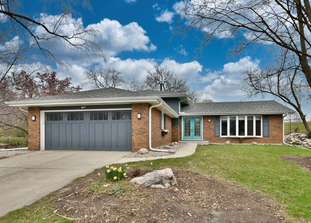 Property at 1167 Timberlane Ct, Naperville, IL 60540, 3 beds, 2 baths
