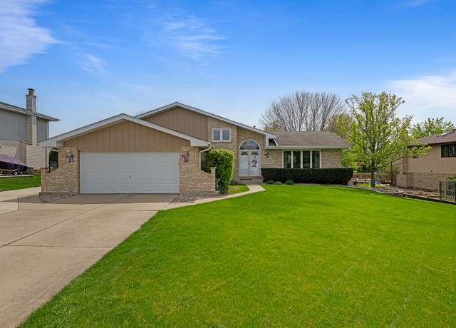 Property at 13209 W Mulranny Dr, Homer Glen, IL 60491, 4 beds, 3 baths