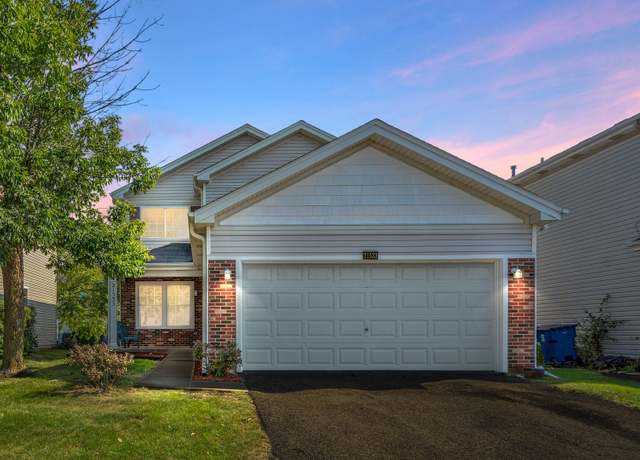 Property at 21533 Cormorant St, Crest Hill, IL 60403, 3 beds, 2.5 baths
