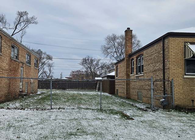 Property at 7412 W 64th St, Summit, IL 60501
