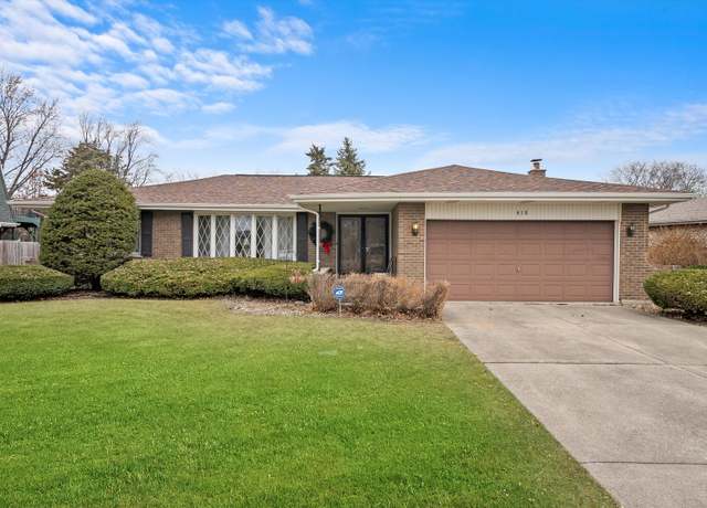 Property at 418 Ridgeview St, Downers Grove, IL 60516, 3 beds, 2 baths