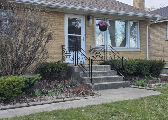 Property at 308 Ash Ave, Wood Dale, IL 60191, 3 beds, 1 bath