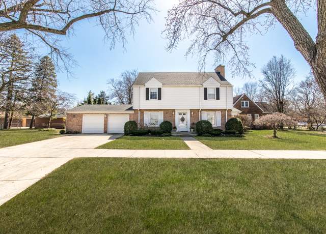 Property at 829 Hastings St, Park Ridge, IL 60068, 3 beds, 1.5 baths
