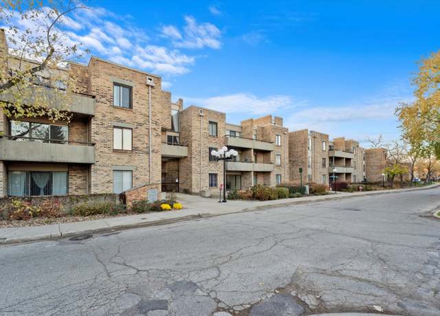 Property at 1926 Prairie Sq #234, Schaumburg, IL 60173, 2 beds, 2 baths