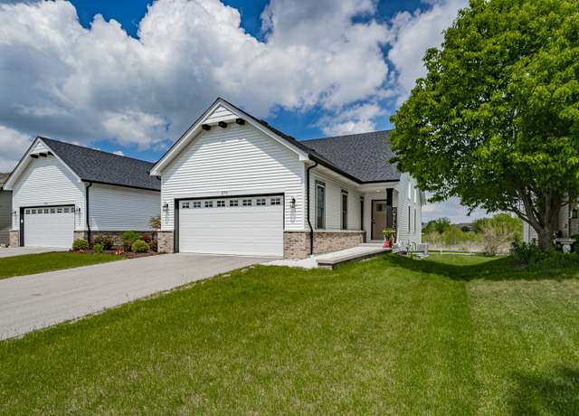 Property at 570 Sudbury Cir, Oswego, IL 60543, 2 beds, 2 baths