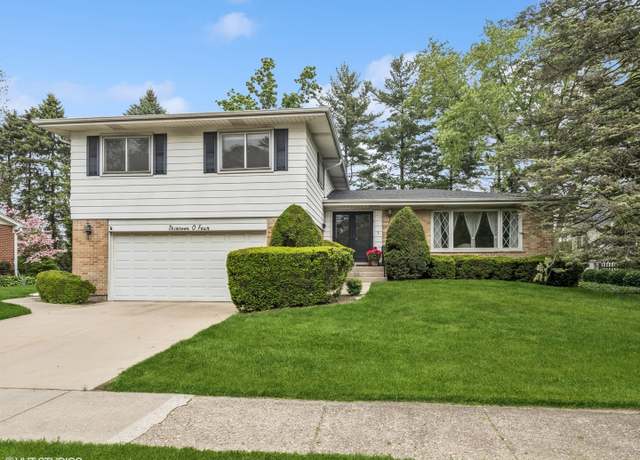 Property at 1304 E Campbell St, Arlington Heights, IL 60004, 5 beds, 4 baths