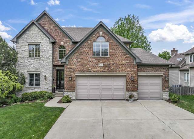 Property at 928 W Kenilworth Ave, Palatine, IL 60067, 4 beds, 4.5 baths