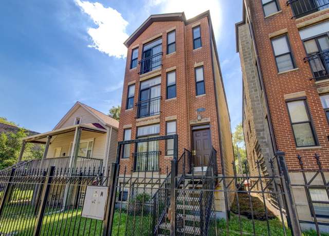 Property at 947 W 51st St, Chicago, IL 60609, 11 beds, 7 baths