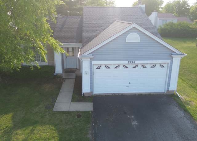 Property at 1336 Eastwood Dr, Aurora, IL 60506, 3 beds, 2 baths