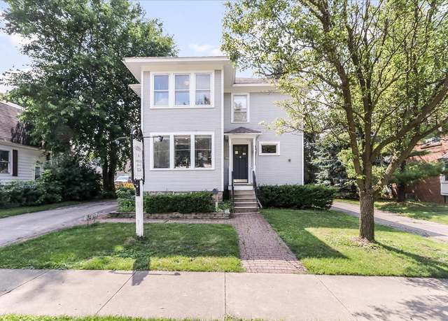 Property at 124 Harrison St, Barrington, IL 60010, 4 beds, 2 baths