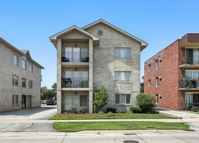 Property at 10620 Central Ave Unit 2B, Chicago Ridge, IL 60415, 2 beds, 2 baths