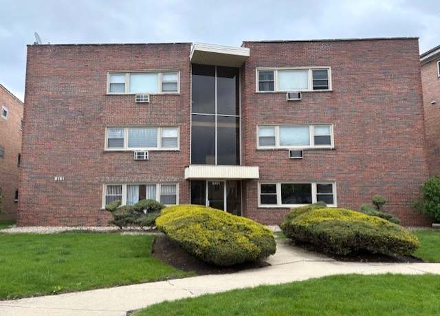 Property at 8161 Niles Center Rd Unit 3C, Skokie, IL 60077, 2 beds, 1.5 baths