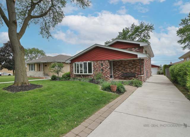 Property at 540 Houston St, Lemont, IL 60439, 4 beds, 2.5 baths