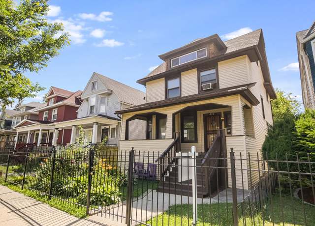 Property at 850 N Lorel Ave, Chicago, IL 60651, 4 beds, 1.5 baths