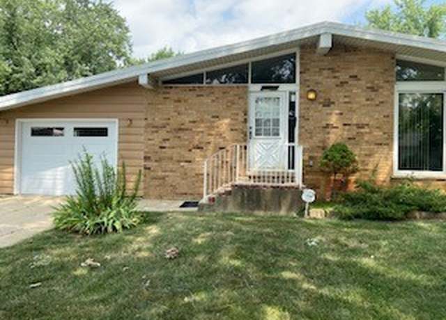 Property at 4120 Greenbrier Ln, Richton Park, IL 60471, 3 beds, 2 baths