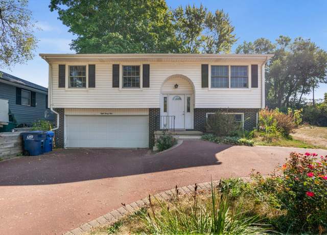 Property at 839-835 N Bennett St, Geneva, IL 60134, 3 beds, 2 baths