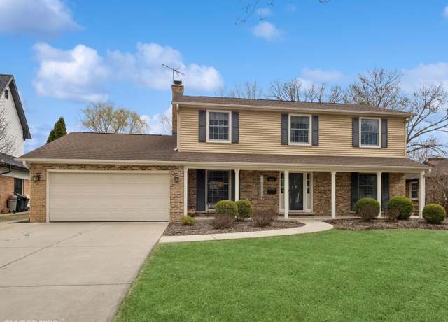 Property at 931 N Saratoga Dr, Palatine, IL 60074, 4 beds, 3.5 baths