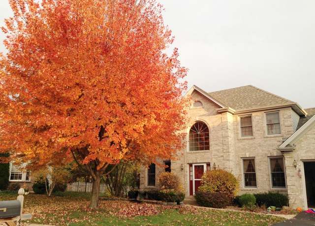 Property at 436 Grove Ct, Batavia, IL 60510, 4 beds, 2.5 baths
