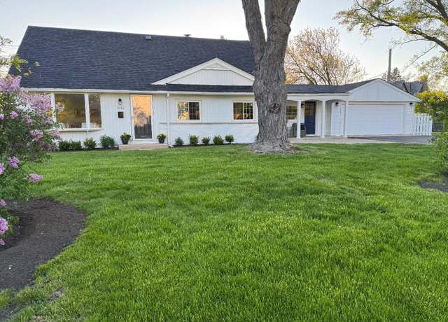Property at 3112 Knollwood Ln, Glenview, IL 60025, 3 beds, 2 baths