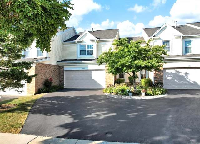 Property at 4890 Prestwick Pl, Hoffman Estates, IL 60010, 2 beds, 2.5 baths