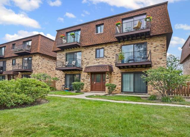 Property at 9713 Bianco Ter Unit 1A, Des Plaines, IL 60016, 2 beds, 1 bath