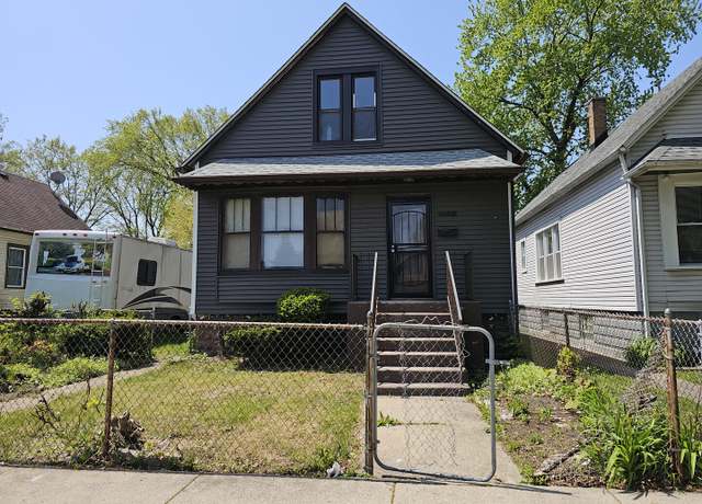 Property at 12028 S Lafayette Ave, Chicago, IL 60628, 4 beds, 1 bath